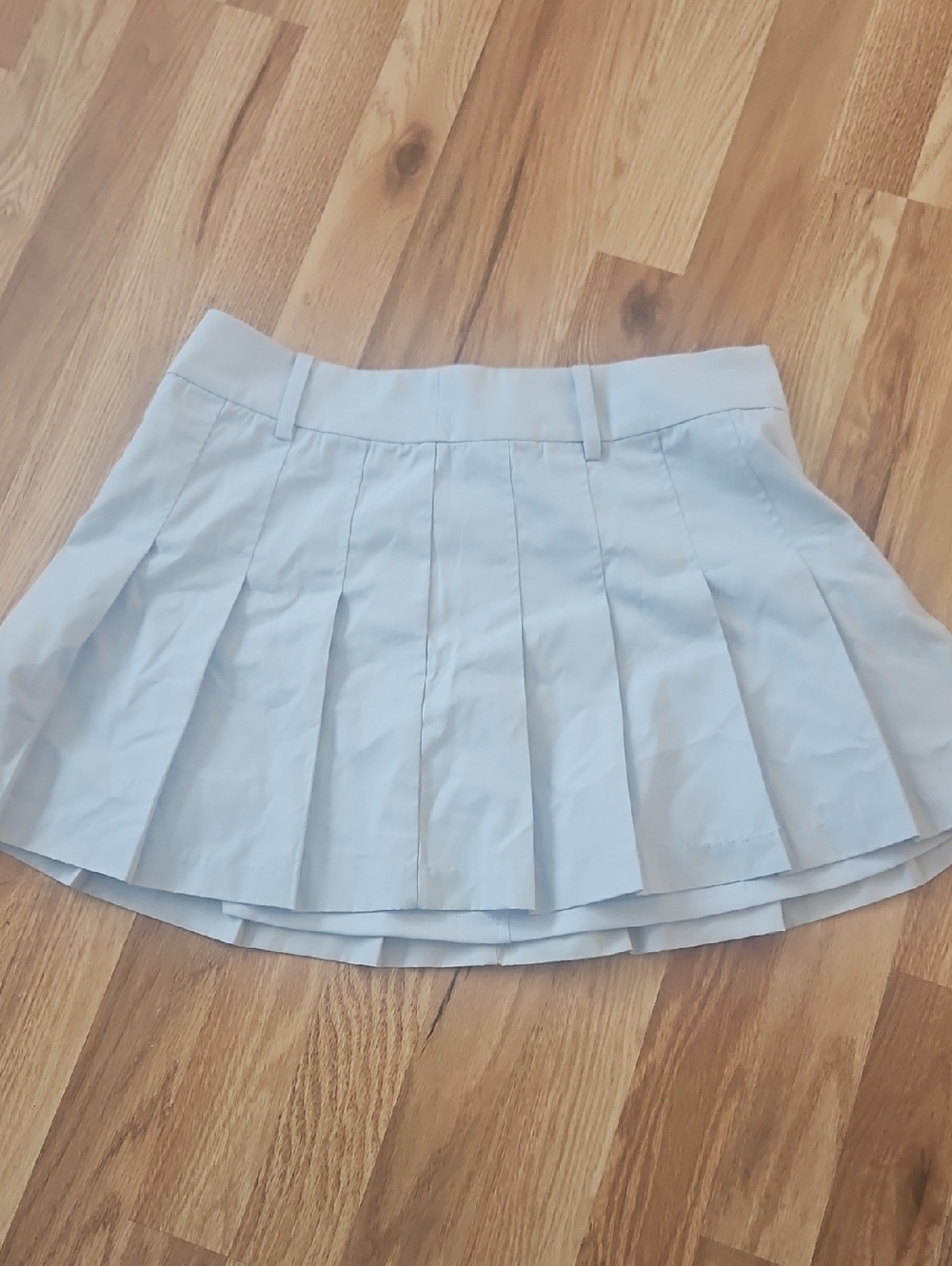 Wayf Light Gray Pleated Mini Skirt Sizw Medium